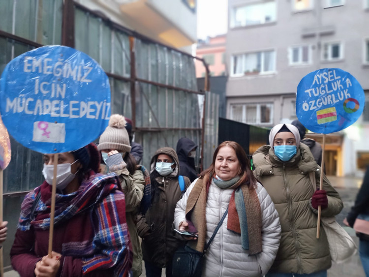 İstanbul’da 8 Mart Feminist Gece Yürüyüşü yapıldı: Tek adam gidecek biz kalacağız - Resim : 2