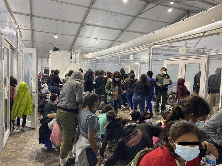 ABD'deki mülteci kampında tepki çeken görüntüler - Resim : 2