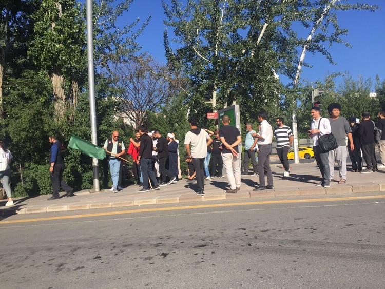 Ankara'daki 'Onur Yürüyüşü'ne polis saldırısı: Çok sayıda gözaltı var - Resim : 3