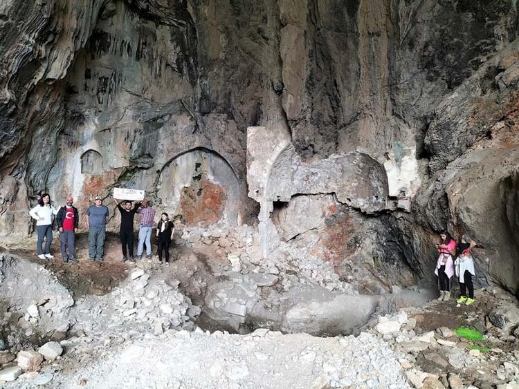Mağara kilise, kaçak kazılarla talan edildi - Resim : 1