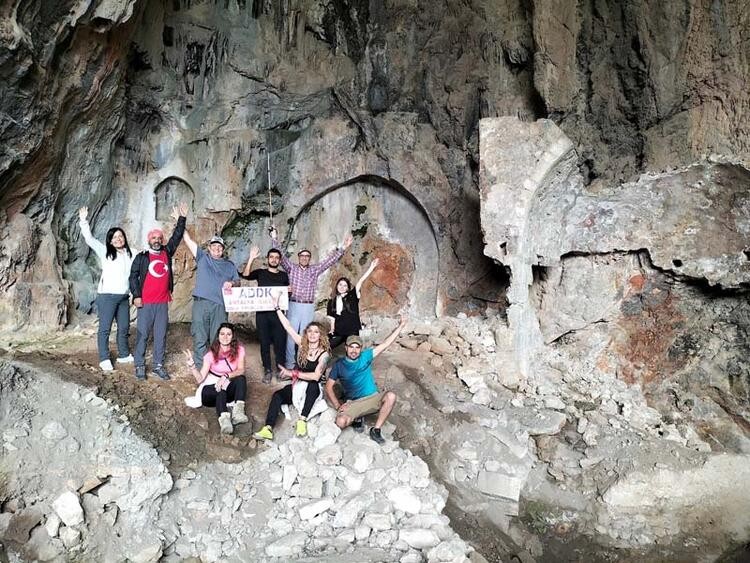 Mağara kilise, kaçak kazılarla talan edildi - Resim : 2