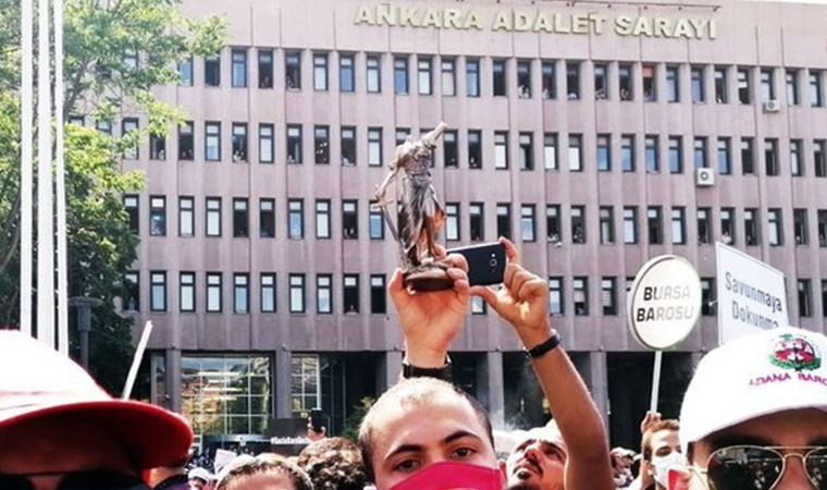2020 Türkiye'de siyaset: Tehditler, istifalar, tutuklamalar ve restleşmeler - Resim : 5