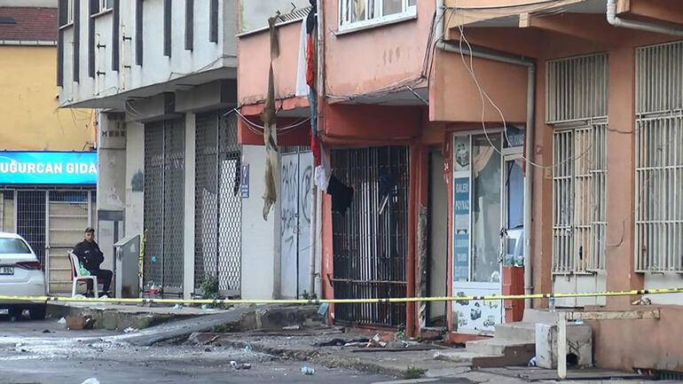 Kadıköy'de patlama sonucu üç kişinin öldüğü bina havadan görüntülendi - Resim: 1