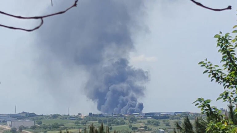 Tuzla'daki fabrikada patlama: 3 kişi hayatını kaybetti - Resim : 1