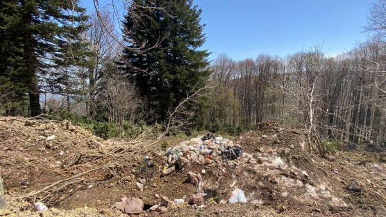 Karlar eriyince tatilcilerden artakalan çöp tepeleri gün yüzüne çıktı - Resim : 1