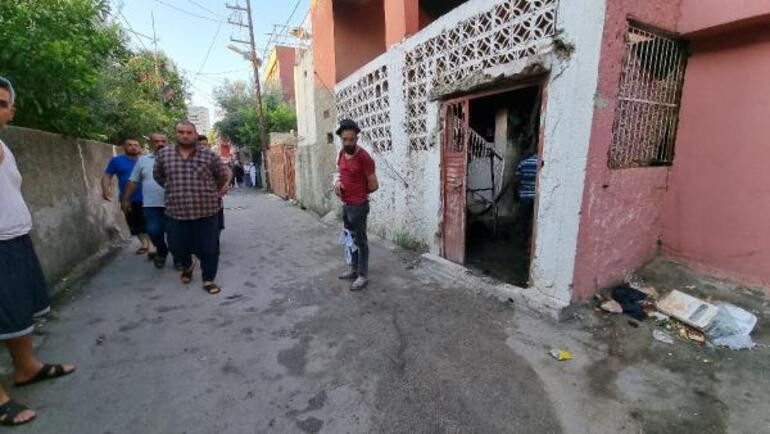 Evi kundakladığı iddia edilen kiracıyı komşuları darp edip, bıçakladı - Resim : 2