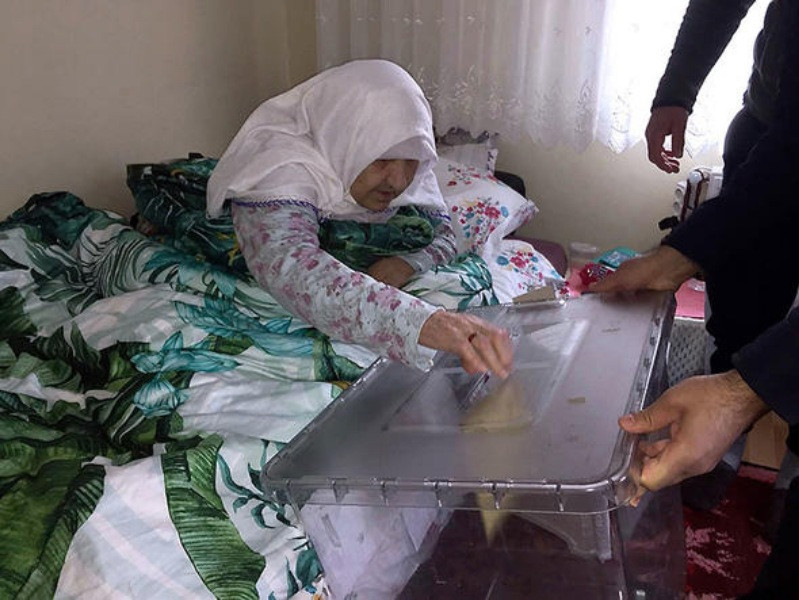 Sandık başından farklı görüntüler - Resim: 9