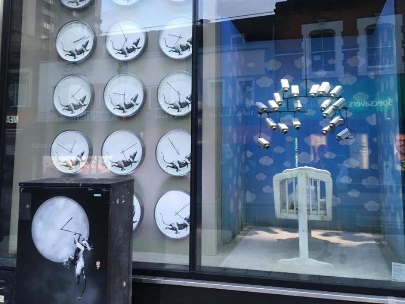 Banksy, Londra'da içine girilemeyen dükkan açtı - Resim: 5
