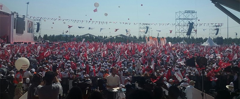 'Adalet'e akın var - Resim : 2