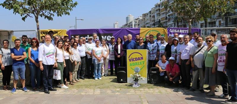 'Hiçbir şeye benzemez halkını satanların korkusu' - Resim : 1