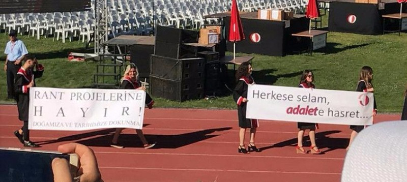 ODTÜ'den çok konuşulacak mezuniyet pankartları - Resim: 5