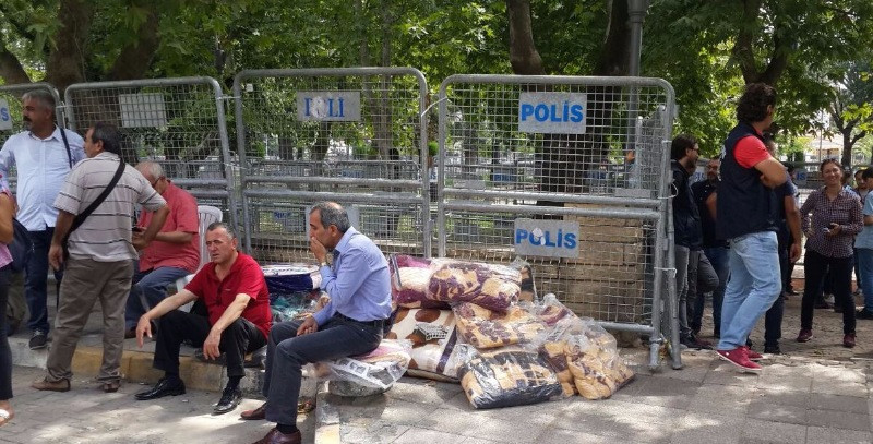 Vicdan ve Adalet Nöbeti'nden kareler - Resim: 14
