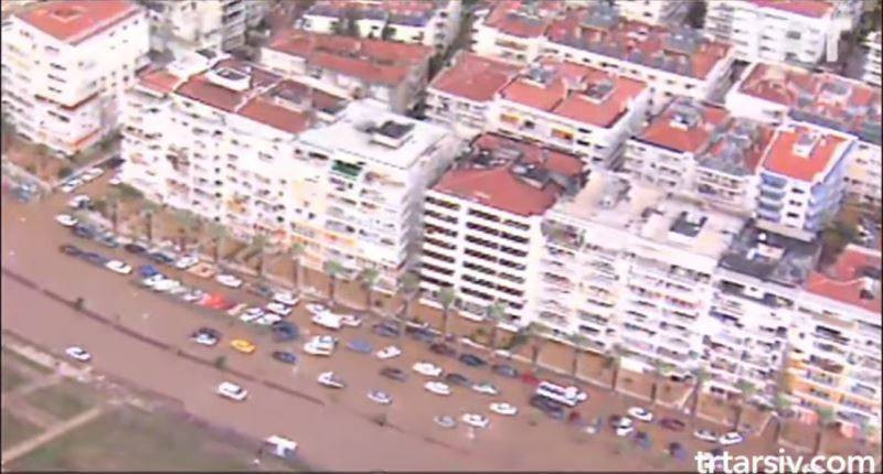 İzmir'de 4 bin 400 hektar küle döndü: 'Bölge sel felaketine karşı savunmasız kaldı' - Resim: 10
