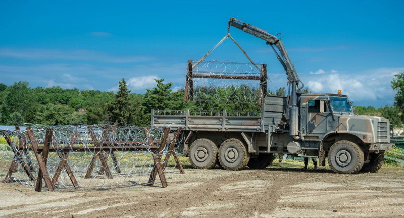 İddia: Yunanistan sınırında 135 kilometrelik tanksavar hendek - Resim : 1
