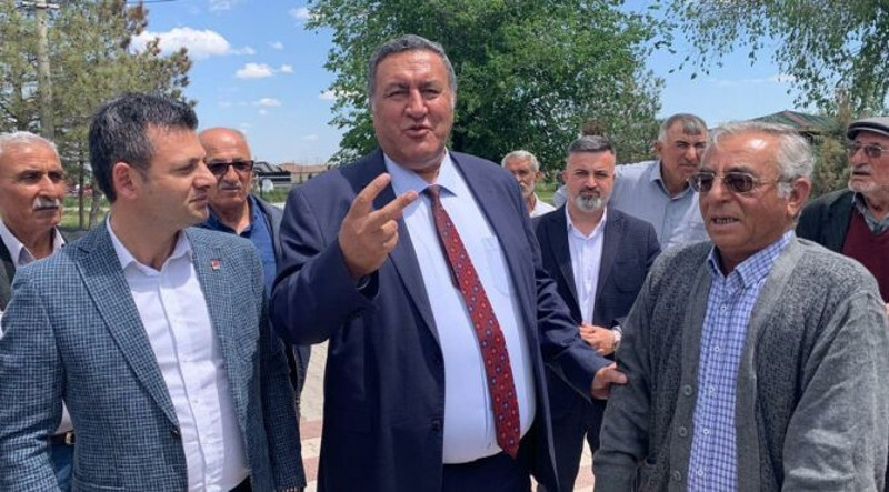 Çiftçilerden AKP’ye: Türkiye'de başka sorun yok mu da milletin cebindeki telefonlara laf ediyorlar? - Resim : 1