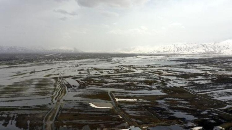 Hakkari'de dere taştı, ova ve evler su altında kaldı - Resim: 2