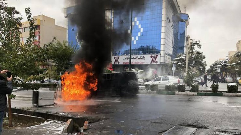 İran'da son protestolar öncekilerden neden farklı? - Resim : 1