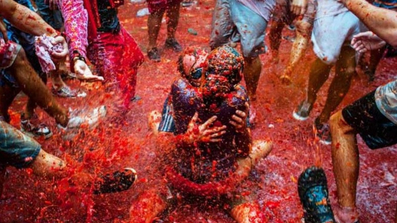 'La Tomatina'da domatesler havada uçuştu - Resim: 3