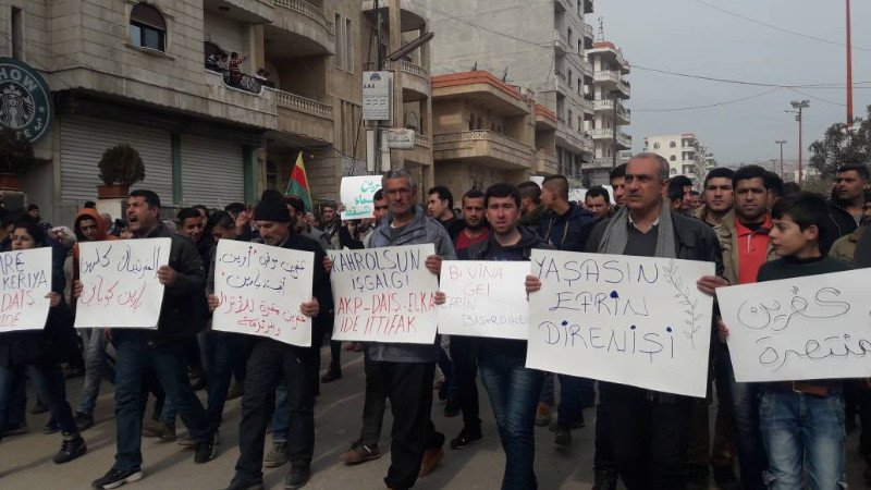 Yüz bine yakın insan Afrin kent merkezinde - Resim: 1