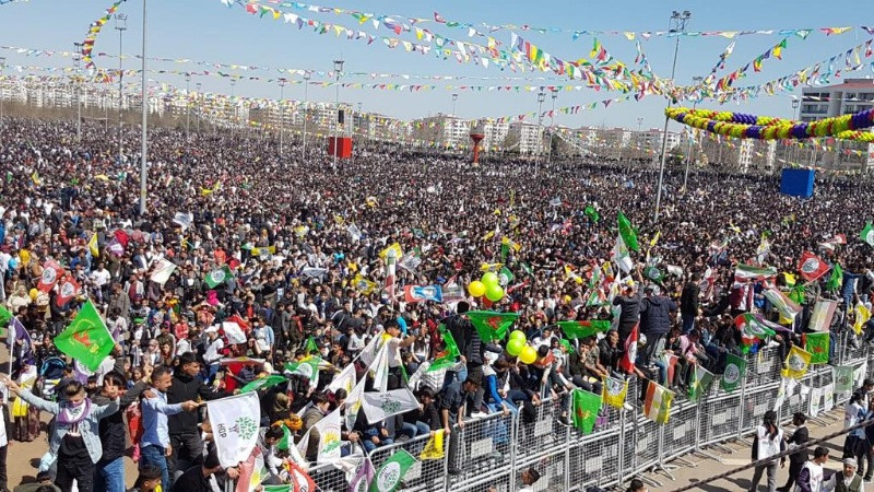 Diyarbakır’da yüz binler Newroz'u kutladı - Resim: 14