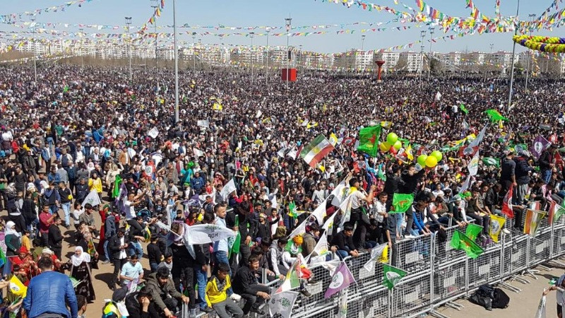 Diyarbakır’da yüz binler Newroz'u kutladı - Resim: 12