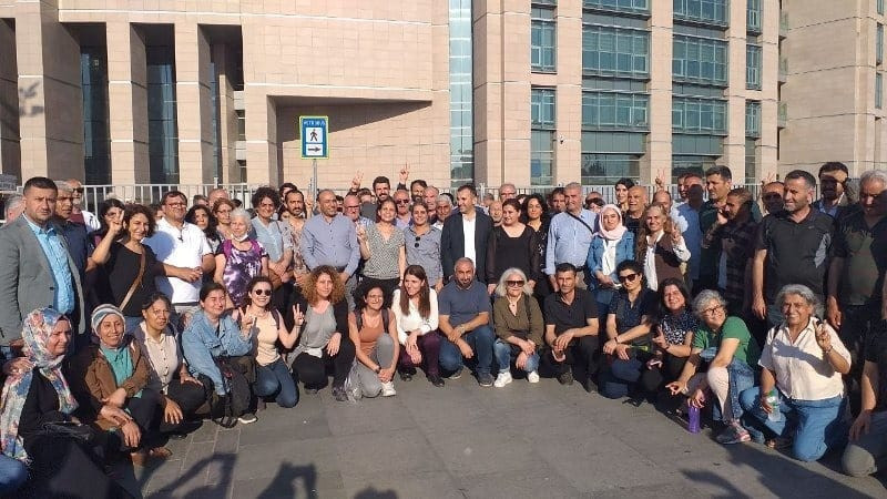 Kadıköy'de gözaltına alınan 70 kişiden 68'i serbest bırakıldı - Resim : 1