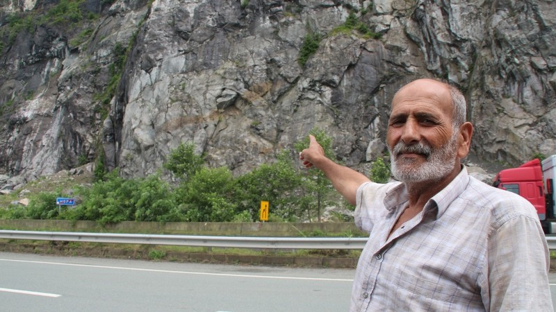 Artvin'de heyelan korkusuyla TIR'ların bekleyişi sürüyor - Resim: 5