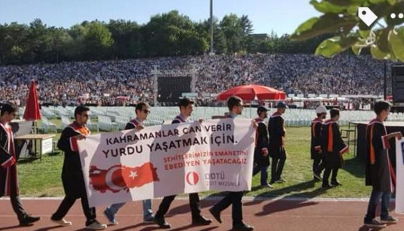 ODTÜ'den çok konuşulacak mezuniyet pankartları - Resim: 20