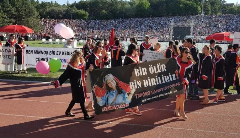 ODTÜ'den çok konuşulacak mezuniyet pankartları - Resim: 19