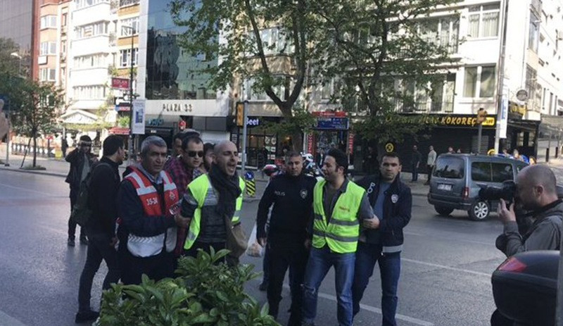 Taksim'e yürümek isteyenlere polis müdahalesi: 127 gözaltı - Resim: 3