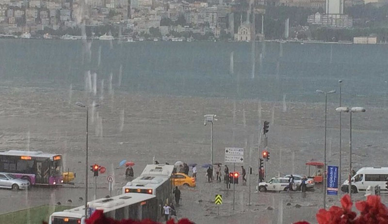 İstanbul'u sel vurdu - Resim: 10