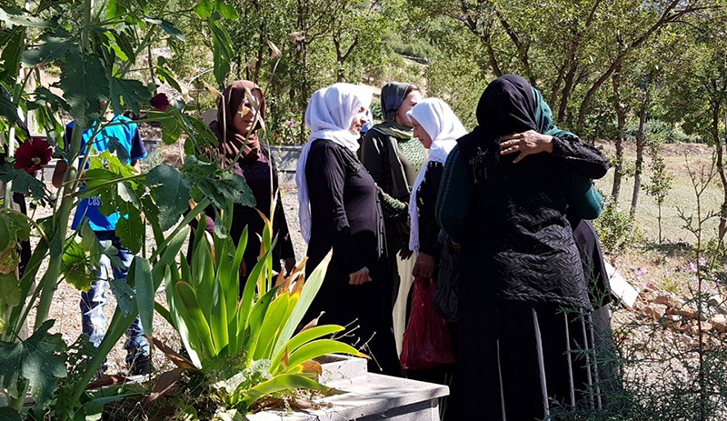 Bayram birçokları için mezarlık ziyareti - Resim: 7