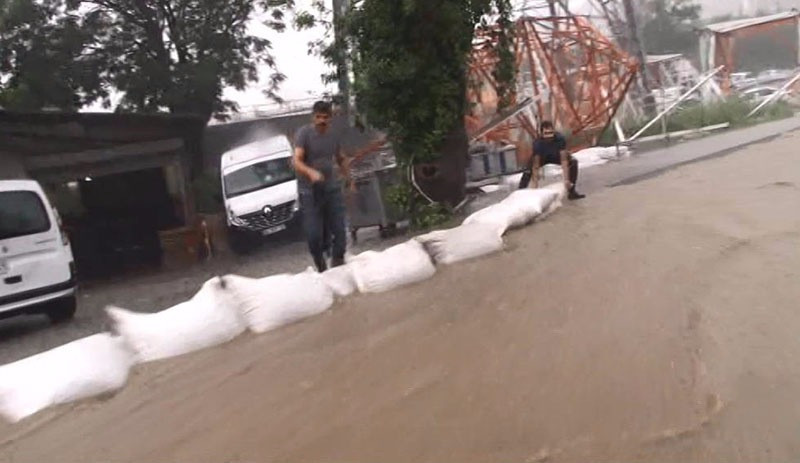 İstanbul'u sel vurdu - Resim: 4