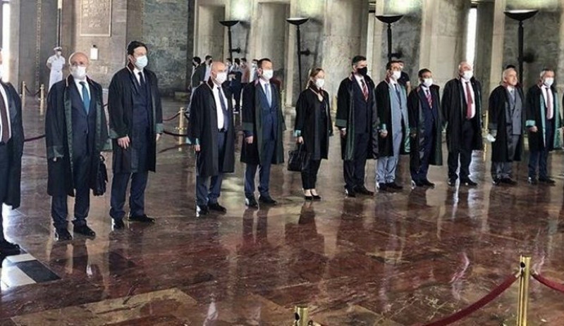 TBB İnsan Hakları Merkezi Genel Sekreteri istifa etti - Resim : 1