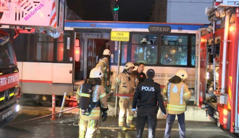 İstanbul'da tramvayda yangın - Resim : 1