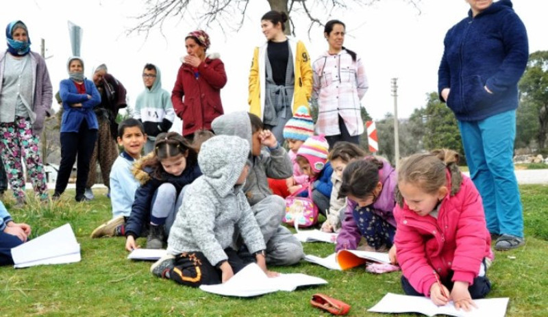 Servis şoförü 'mazot zamlandı' diyerek işi bıraktı, köydeki çocuklar 3 haftadır okula gidemiyor - Resim : 1