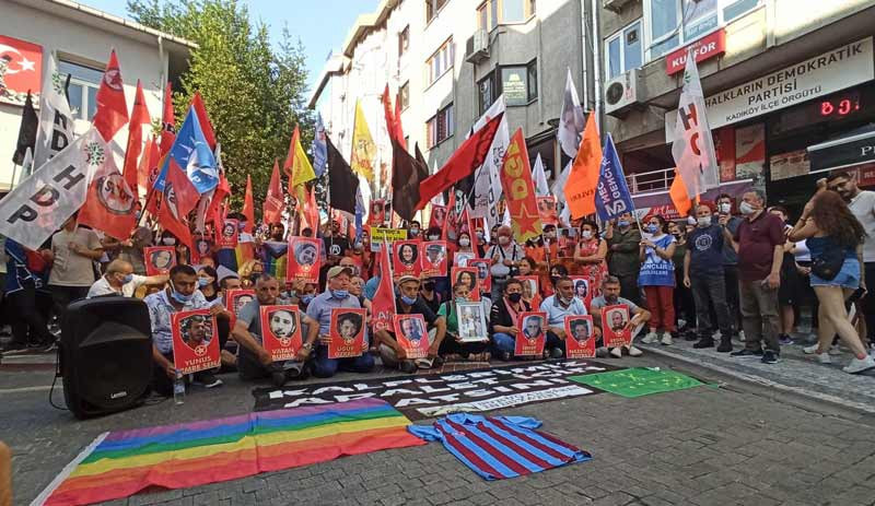 Suruç Katliamı'nın 6. yıldönümünde Kadıköy'de anma: Polis müdahale etti - Resim : 3