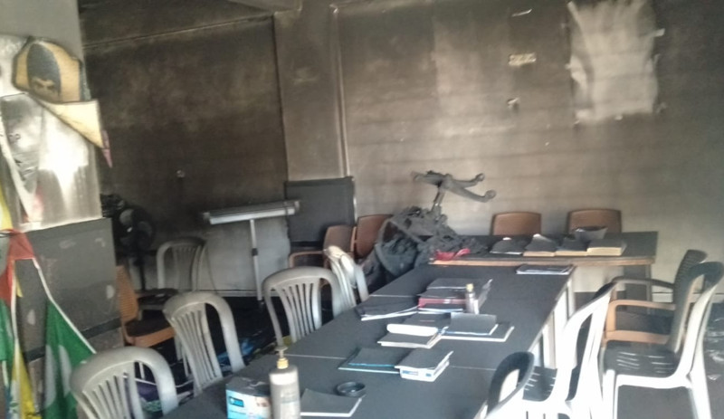 HDP ilçe binası ateşe verildi, PM üyesi, 'bu saldırılar siyasilerin yansıması' dedi - Resim : 2