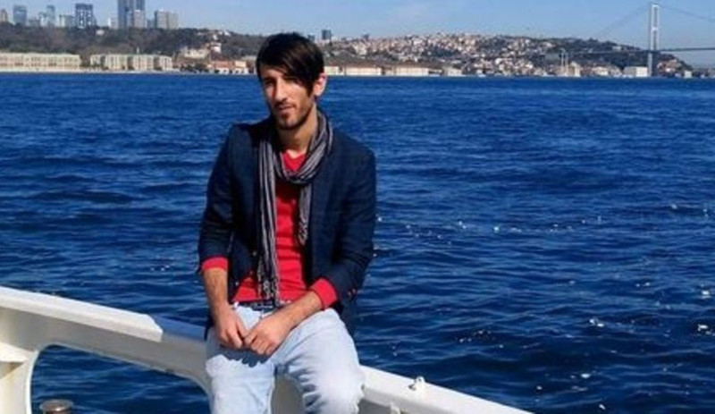 Kapanmadan önce eşini ve çocuğunu memlekete gönderen genç tekstilci, evinde asılı halde bulundu - Resim : 1