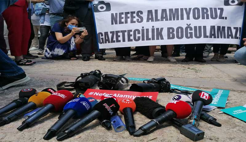 Gazeteciler alanlara çıktı: Gazeteciliği boğamayacaksınız! - Resim : 1