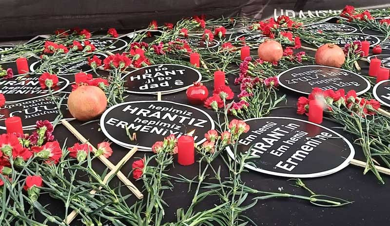 Hrant Dink, vurulduğu yerde anıldı: Burası acılarda kardeş olmayı öğrendiğimiz yer - Resim : 1