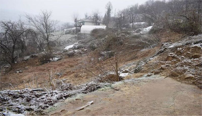 Bartın'da heyelan: Dere taştı, yol ve iskele su altında kaldı, evlere enerji verilemiyor - Resim : 3
