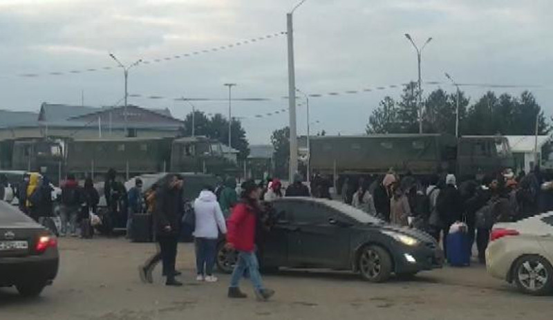 Heyetler görüştü: Ukrayna Rusya'nın Donbass dahil her yerden çekilmesini istiyor - Resim : 2