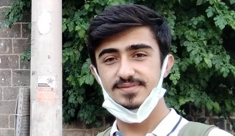 Irkçı grubun saldırısına uğrayan ve polis aracında da darp edilen gazeteciler emniyette ifade vermedi - Resim : 1