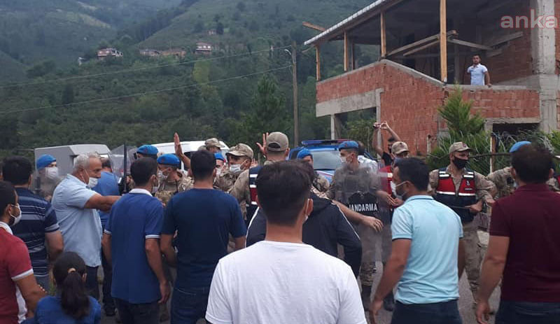 Ordu'da HES mücadelesi: Köylüler direndi, iş makineleri geri çekildi - Resim : 1