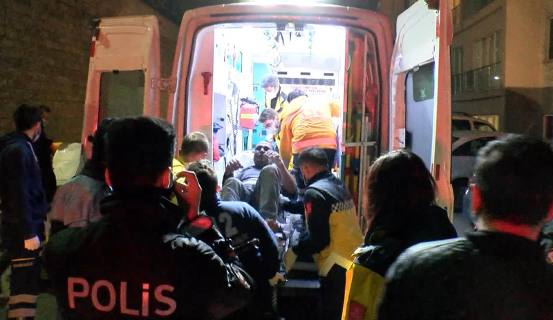 İstanbul Esenyurt'ta 22 katlı binada patlama: 1'i ağır 5 yaralı - Resim : 1