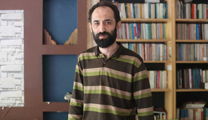 Esnaf, Valilik önünde vergi levhalarını yakmaya hazırlanıyor: Bundan sonra size vergi yok! - Resim : 1