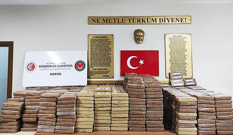 Ekvador-Mersin kokain hattına siyaset zırhı: 'Ticaret Bakanı talep etti, Adalet Bakanı devreye girdi' - Resim : 2
