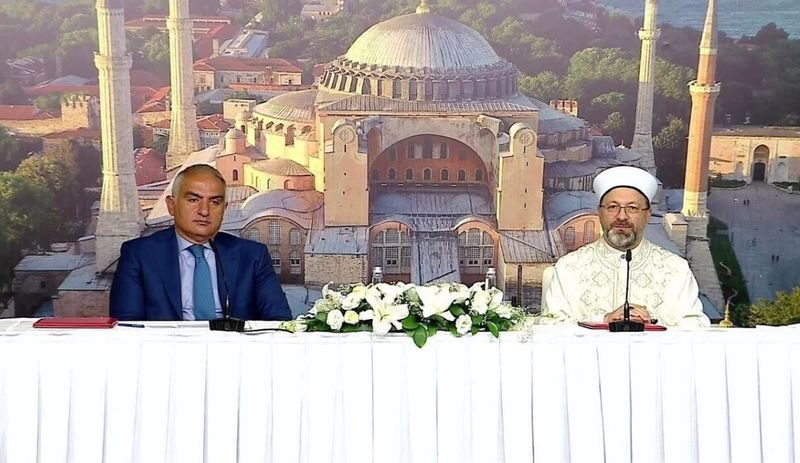 Hükümet Ayasofya için Diyanet ile işbirliği protokolü imzaladı - Resim : 1