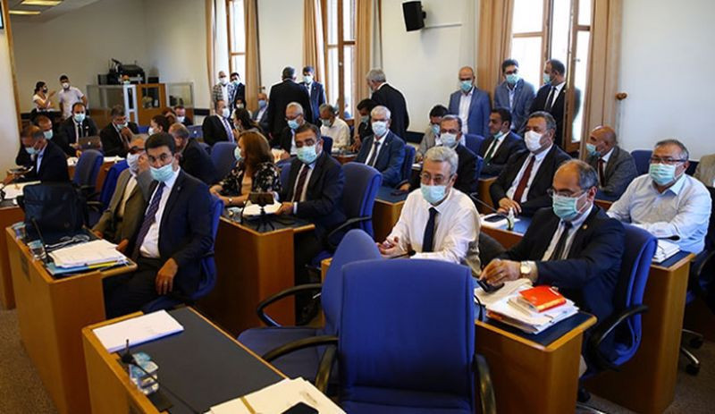 AKP ve MHP'nin barolara müdahale teklifi komisyondan geçti - Resim : 1